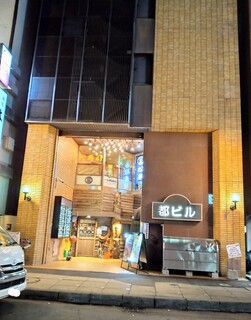 北海道しゃぶしゃぶ ポッケ - 2023.4ビル1階入口