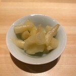 麻布十番 鮨とも - 特製のガリ