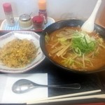 嵐ラーメン - 激辛味噌野菜＆半チャーハン