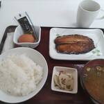 四日市ヒモノ食堂 - 定食で750円