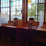 珈琲所コメダ珈琲店 - 店内