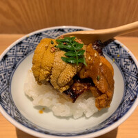 五本木 響 - 