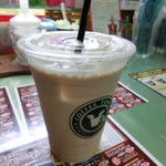 フレッシュロースター 珈琲問屋 - 僕の「アイスチャイティー」M、300円。