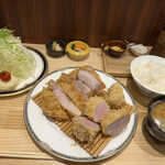 とんかつ ばんぶー - リブロース特選ヒレ愛盛り。本日も昇天！！胃袋も心も大満足！