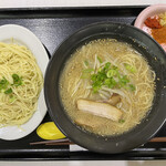 博多ラーメン ばりかた屋 - 