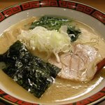 ラーメン・餃子ばんぶる - ラーメン（520円）