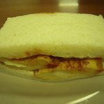 ヴィ・ド・フランス - チーズオムレツサンド