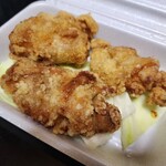 Karaage No Tacchan - 通常の倍のサイズのデカ唐揚げはガブリと行けば最高に幸せ！ザックザクジューシー！！