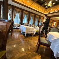 シェ・イノ - 