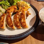 餃子酒飯 大阪王 - 餃子プレートランチ