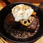 歓喜の牛 - 四角いチーズハンバーグ御膳　トリュフクリームチーズの炙り