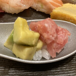 築地寿司清 - 中トロ、アボカド