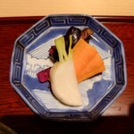 日本料理 柳燕 - お新香（蕪、人参、柴漬）