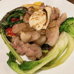 La cuisine de UOTAMA - 黒豚のアップ、お野菜が美味しいんです！