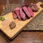 肉バルサンダー - 岩泉短角牛 肩ロース炭火焼ステーキ