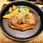 洋食 花乃湯 - 絶品ハンバーグ！ミンチ肉がほろほろ解け、柔らか〜〜い