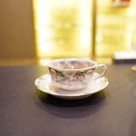 トゥ・ラ・ジョア イズム - 