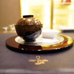 トゥ・ラ・ジョア イズム - 