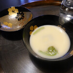 瓢亭 - 白味噌汁
