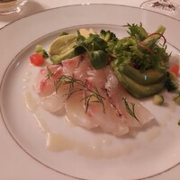 邸宅レストラン　雅俗山荘 - 鯛のマリネ