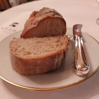 邸宅レストラン　雅俗山荘 - パンもとても美味しい