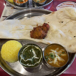 INDIAN DINING Kalka - 2種カレーセット