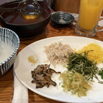 鳥しん - 鶏飯、タンカンジュース