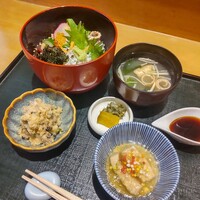 お料理 とみやま - 海鮮丼御膳