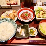とり囲 - 旨塩唐揚げ度牛タタキ定食