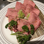 一頭 - タン塩