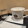 ドミニックジュラン - カフェラテ(374円)です。