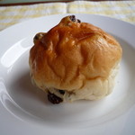 BAKU麦 - レーズンバンズ　57円　