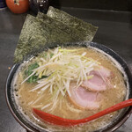 麺屋 竜王 - ネギラーメン　濃厚豚骨醤油