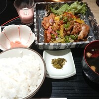 水たき料亭 博多華味鳥 ヒルトンプラザウエスト店 - 