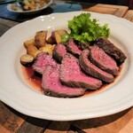 PULPO - 牛サガリステーキ赤ワインソース