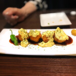 日本酒Dining 根岸 川木屋 - ✽ マッシュルーム　こう言う揚げものには日本酒も濃醇でかぶせるか、淡麗でキルか悩むところですが。
