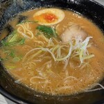 Hama Zushi - 旨辛とんこつ醤油ラーメン 結構辛い