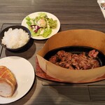 焼肉・ステーキ い志だ屋 - 