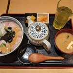 魚問屋 魚一商店 - 鯛茶漬け丼¥1080-
