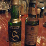 バーレモンハート - おっ！♪　カウンターに二人の美人が！！！
でもなかなか口を開かない＞＜”
慌てない、慌てない、『時を刻んで・・・』待つとしよう・・・。