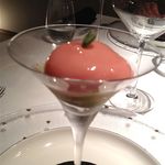 エクアトゥール - スイカのエスプーマと鮎のリエット、エストラゴンのジュレ