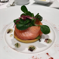 メゾン ポール・ボキューズ - スモークサーモンのグラチネ