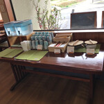 釜玉うどんの店 麺とつゆ - 