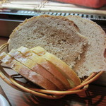 キュイジーヌ エ ヴァン アルル - 自家製パン