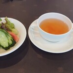 Resutoran Yokokawa - スープとサラダ