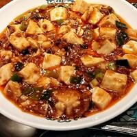 華都飯店 OsakaMetro本町ビル店 - 麻婆豆腐