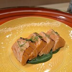 Akasaka Kikunoi - ●焼物「桜鱒の燻し焼き　緑酢」