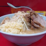 ラーメン二郎 - 横からの撮影