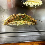 Okonomiyaki Toku - 半そば肉玉
