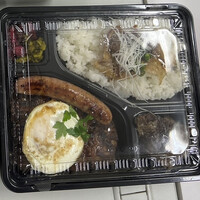 鉄板ダイニング 哲 - 欲張り肉のオールスター弁当 鉄板ダイニング 哲 - 欲張り肉のオールスター弁当